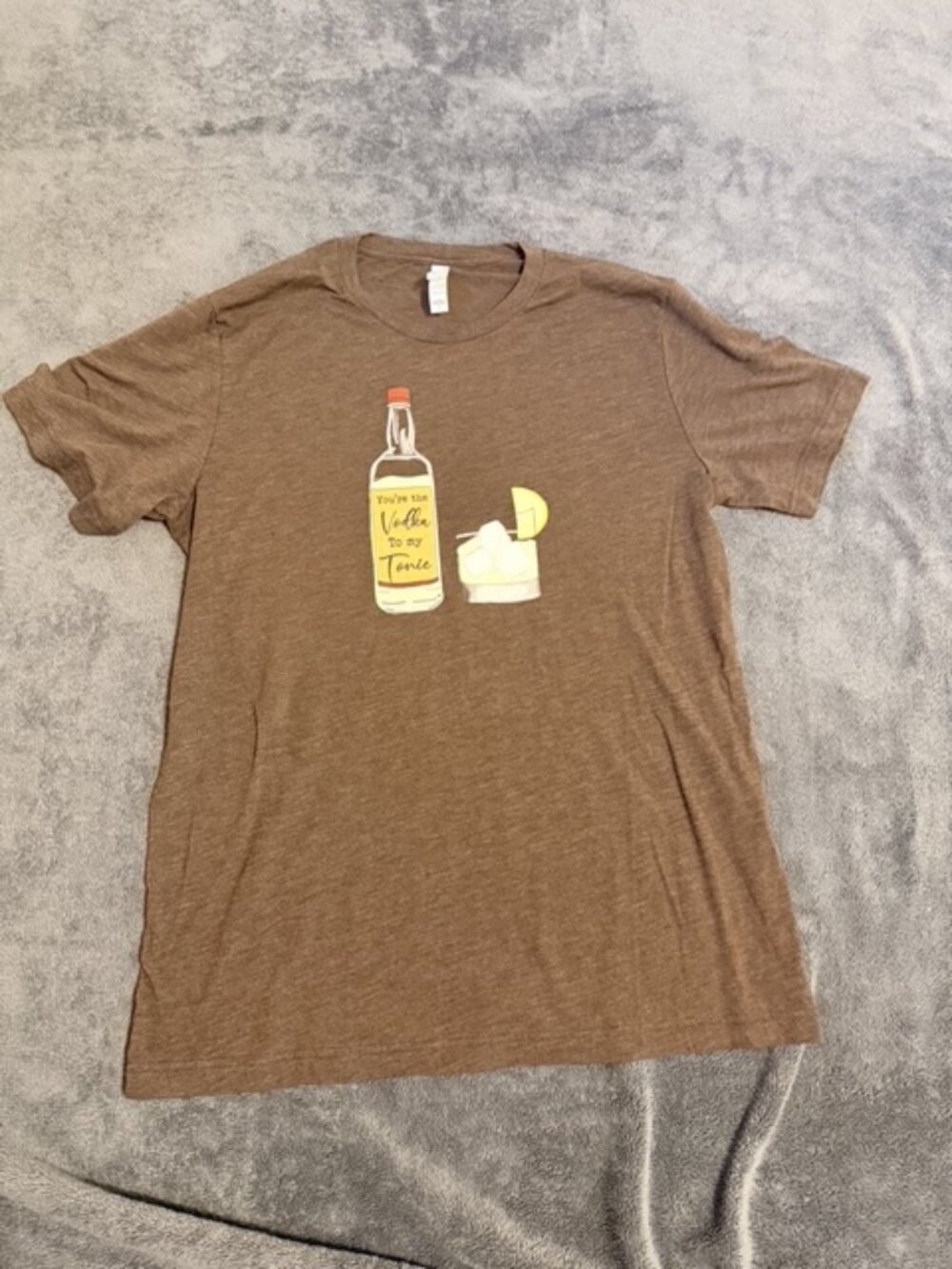 Vodka Tonic Graphic T-Shirt Mens L Brown Funny Cocktail Tee